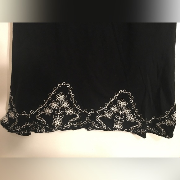 BCBG MAX AZRIA EXCELLENT CONDITION SIZE M - Picture 4 of 7